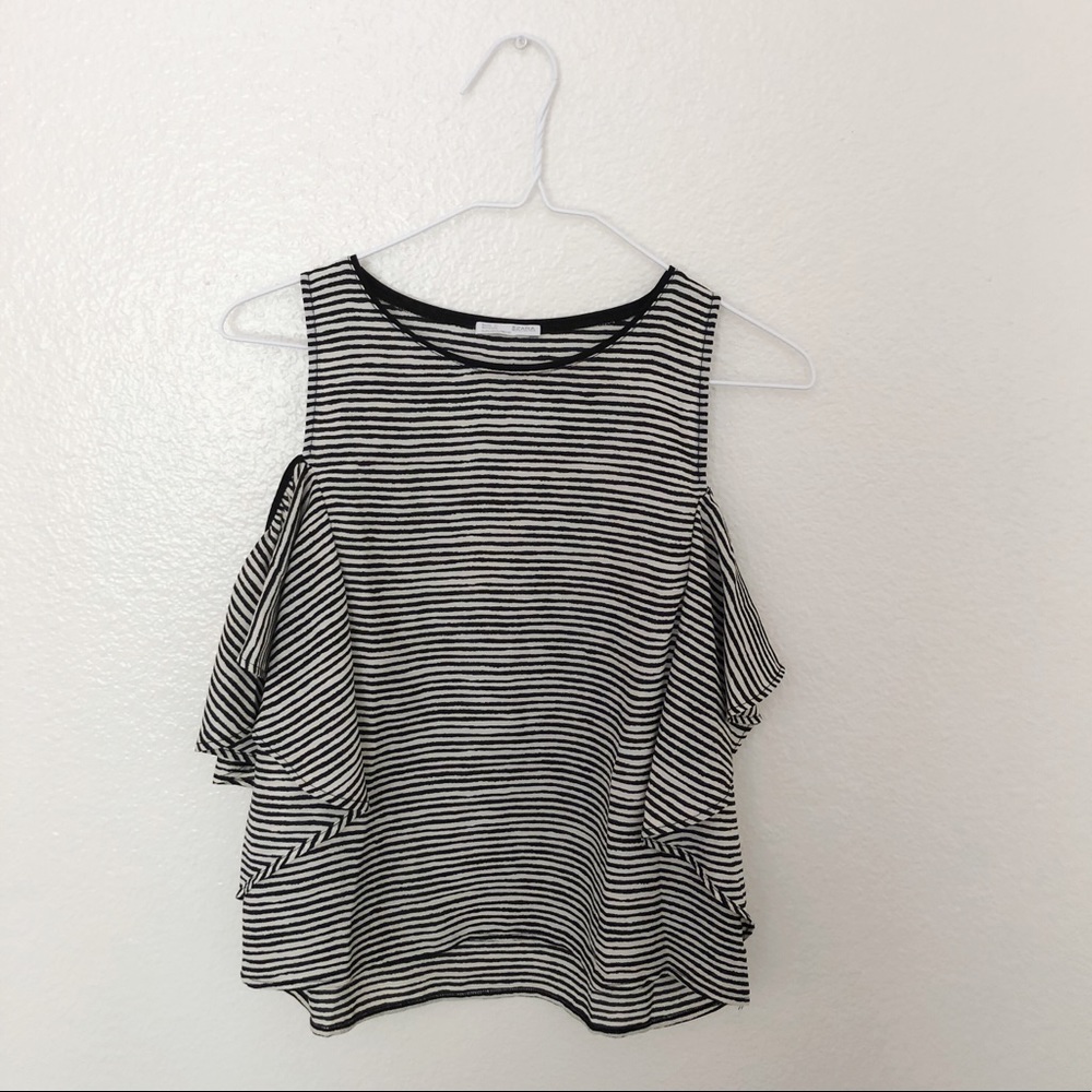 🕊Zara Striped Cold-Shoulder Top🕊